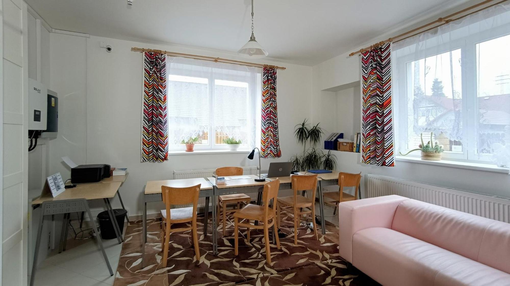 Airport Homestay
